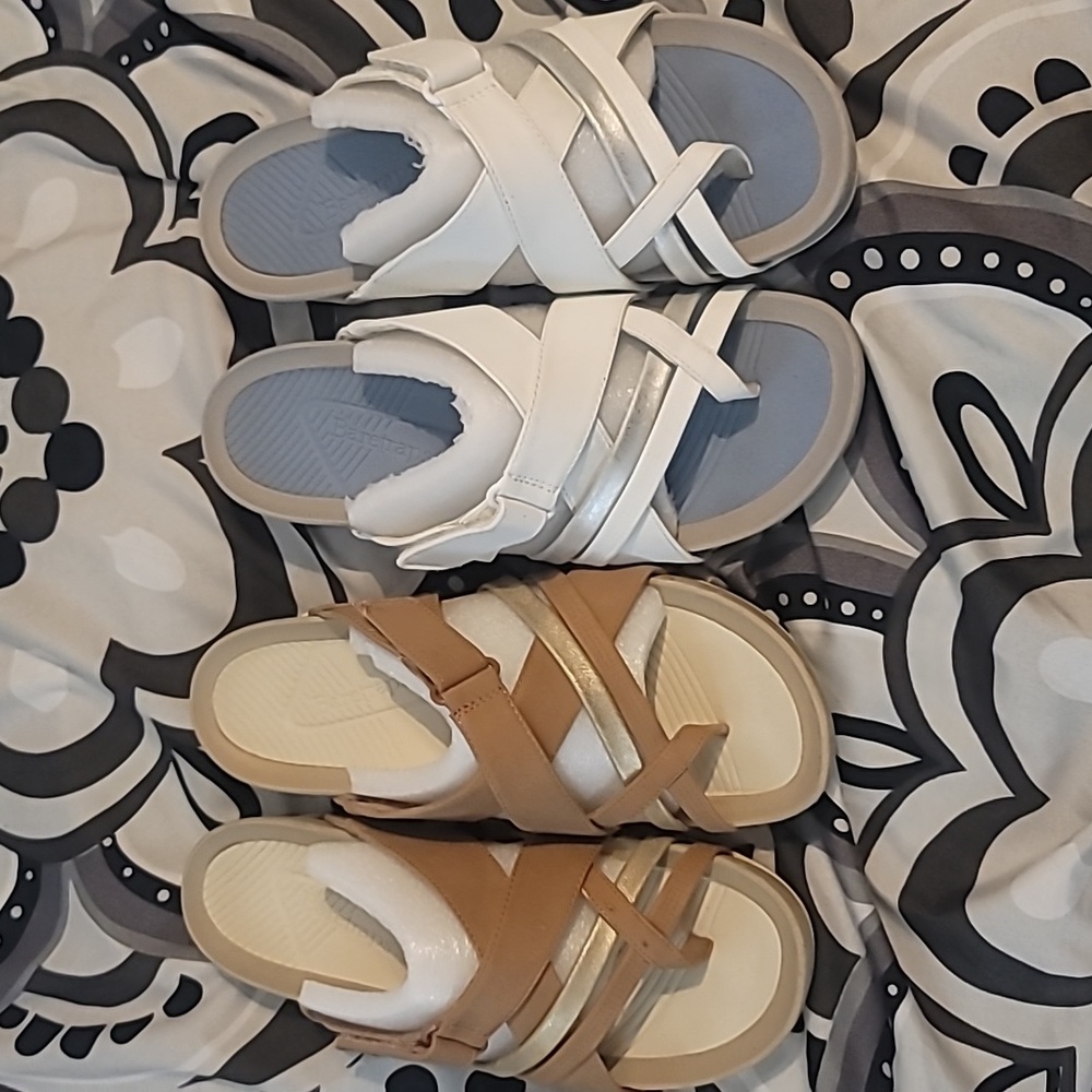 Bare Traps Sandals